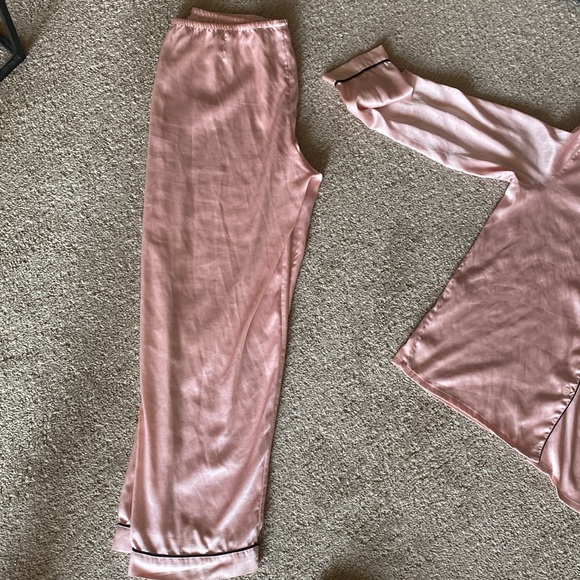 Victoria Secret Pajama Set - Picture 4 of 6